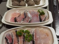 -海底捞火锅(曹安公路店)
