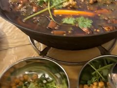 -鸿顺老铁锅美蛙鱼府(解放碑店)