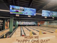 -极限PLAY运动娱乐新世界·团建派对潮玩休闲馆·室内蹦极高空游乐园