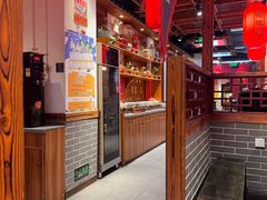 -宽板凳老灶火锅(台湾街店)