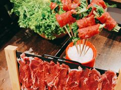 -醉董牛川派鲜肉自选火锅(烟台店)