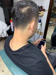 -木格造型美发