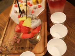 -星巴克臻选(深圳龙华红山天虹店)