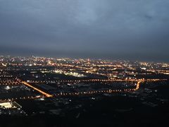 -鬼笑石后山停车场