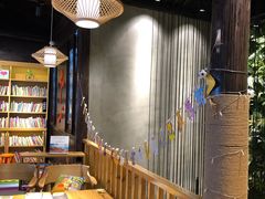 -猫的天空之城概念书店(杭州南宋御街店)