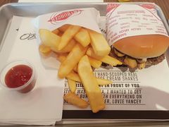 -FATBURGER 特富客汉堡(外交公寓店)