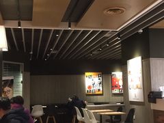 -肯德基(中纬店)
