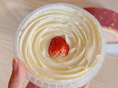 草莓甜心-欢牛蛋糕屋(萧山万象汇店)