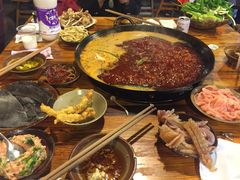 -岗上渣渣老火锅(两路口店)