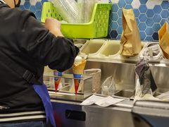 -DQ·蛋糕·冰淇淋(大宁国际商业广场店)