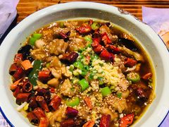 香辣牛蛙-马路牙子地桌烤肉(工体店)