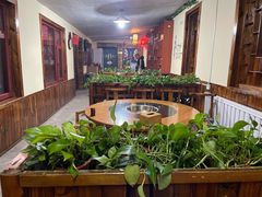 -果松木炭酸菜铜火锅·外婆参鸡汤