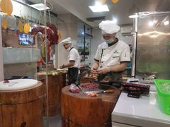 -三头牛·潮汕牛肉生蚝火锅 (夏湾店)