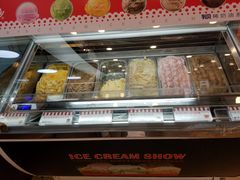 -红宝石·鲜奶小方·海派西点房(南丹店)