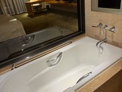 -天津滨海圣光皇冠假日酒店