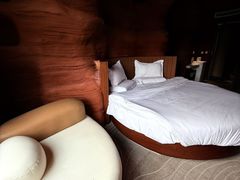 -幸栖洞穴设计酒店(成都春熙路店)