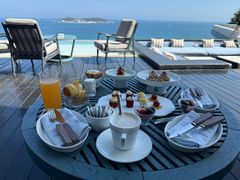 -瑰丽酒店·海吧·天际下午茶·现场DJ·天台酒吧