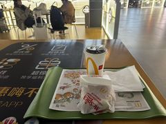 -麦当劳(合肥南站候车层)