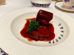 鲍鱼烧南乳黑豚肉-Yan Ting 宴庭中餐厅(上海静安瑞吉酒店)
