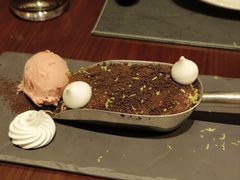 -恰餐厅及酒吧 CHAR Bar & Grill (北京丽都皇冠假日店)