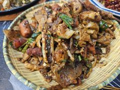 -金渝海鲜烧烤万州烤鱼店