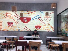大堂-百事佳烧鸭牛腩(上海虹桥站店)