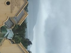 三亚亚龙湾华宇度假酒店(原三亚华宇皇冠假日酒)-三亚亚龙湾雅高美爵酒店