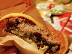 安格斯厚牛菠萝堡-麦当劳(海岸城店)