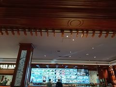 -八府香鸭·啫啫煲(华山路店)