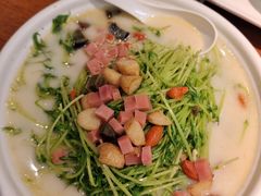 -鱼亨小鲜酸菜鱼(大信店)