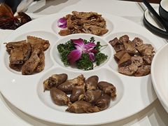 -梅利汴京烤鸭•开封豫菜地标店(东大街店)
