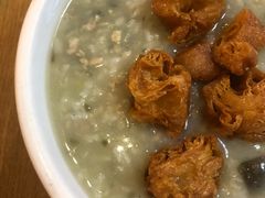 皮蛋瘦肉粥-台北楚楚园馅饼粥(虹桥南丰城店)