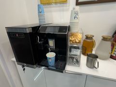 -岳辰齿科(浦东长泰店)