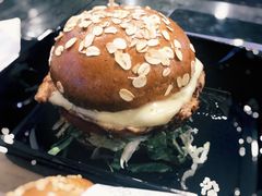 -The Habit Burger Grill 哈比特汉堡(爱琴海店)