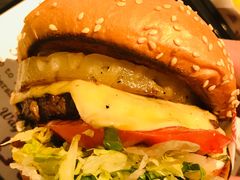 -The Habit Burger Grill 哈比特汉堡(复兴soho店)