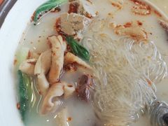 -鸭味先老鸭粉丝馆(瑞金路二号四号小区店)