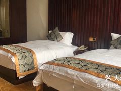 -金岛生态园烧烤露营地