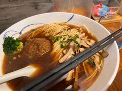 狮子头汤面-囿面传统制面馆(中央路店)