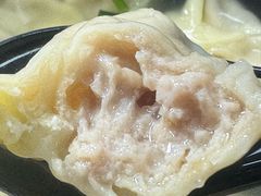 三鲜大馄饨-万寿斋(山阴路店)