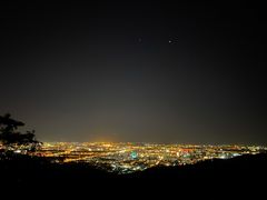 -鬼笑石后山停车场