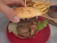 -必胜客(威高广场店)