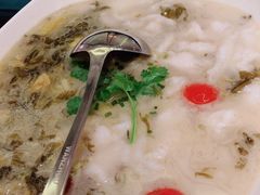 香辣酸菜鱼-避风塘·老港味餐厅(虹口龙之梦店)