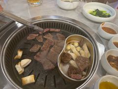 韩牛牛肩-黄金牧场(明洞总店)