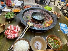 -黄潇洒老火锅(九眼桥宏济巷店)