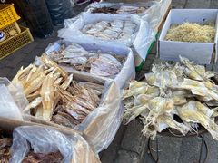 -霞涌市场海鲜摆卖区