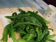 清炒油麦菜-老家味道主题餐厅