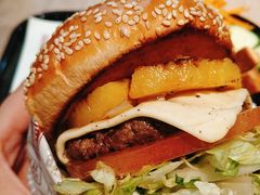 -The Habit Burger Grill 哈比特汉堡(复兴soho店)
