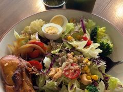 -POKEE VIA&Brunch·维娅(重庆来福士店)