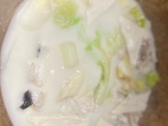 -滇香肴·云南菜蒸汽石锅鱼(云南北路店)
