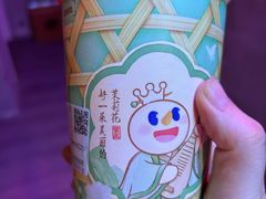 -蜜雪冰城(万达广场外B号门门口外集装箱店)